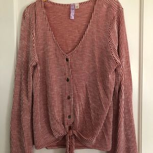 Front tied button down long sleeve blouse